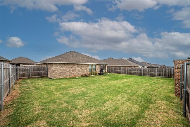 Building Photo - 10300 Glover River Dr