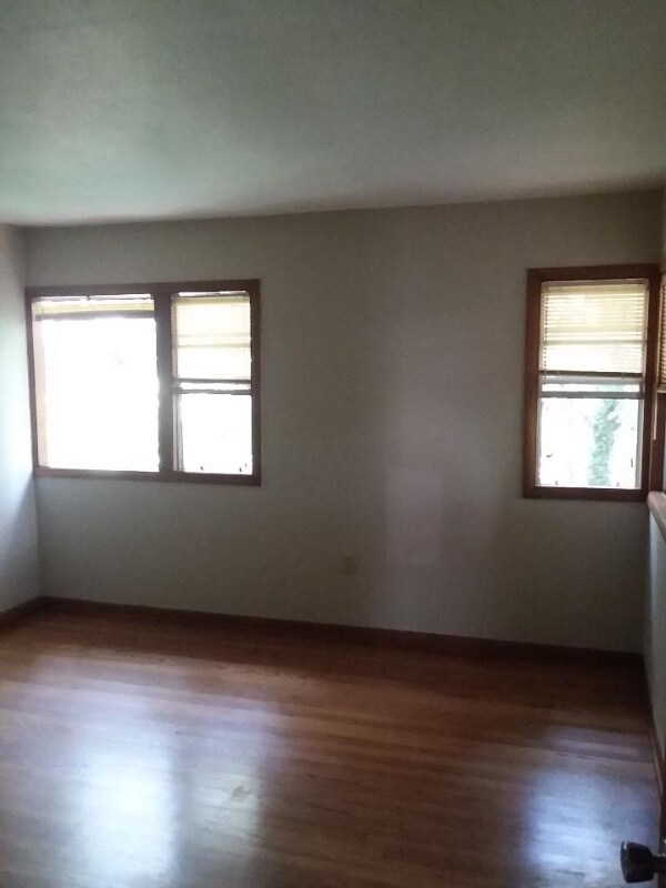 Building Photo - 245 Waddell Cir