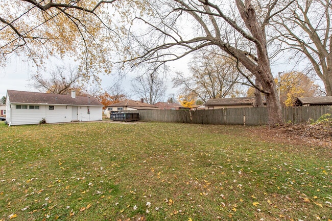 Building Photo - 922 Landon Ave