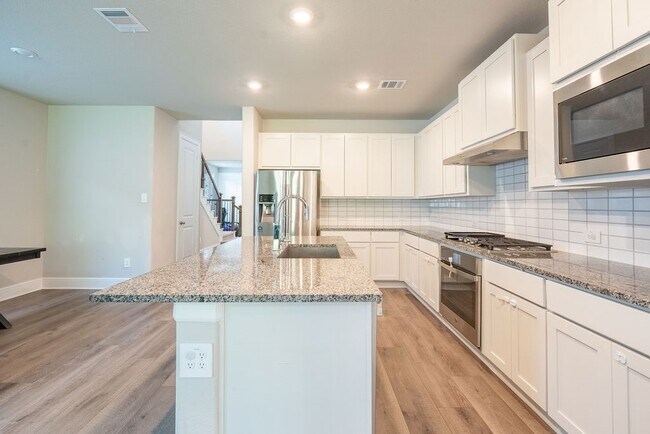 Building Photo - 27479 Vivace Dr