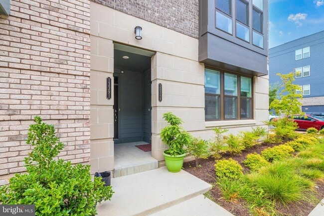 Building Photo - 13389 Launders St