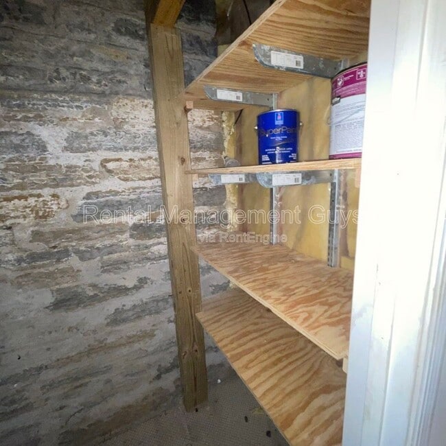 Building Photo - 2021 3rd Ave S