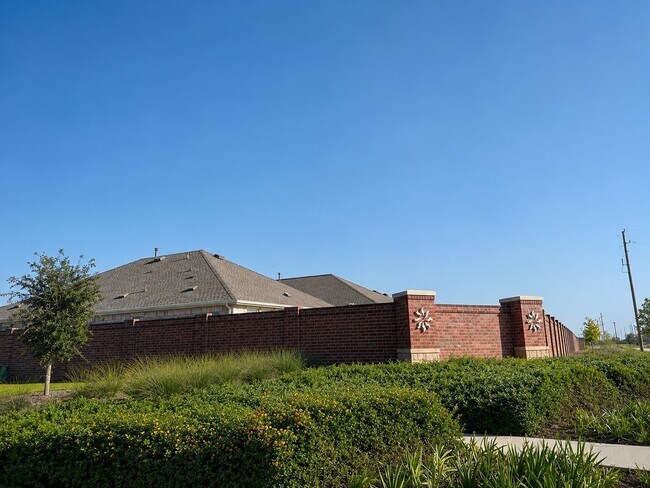 Building Photo - 3004 Pintail Green Dr