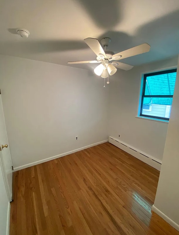 Building Photo - 2539 S Sartain St