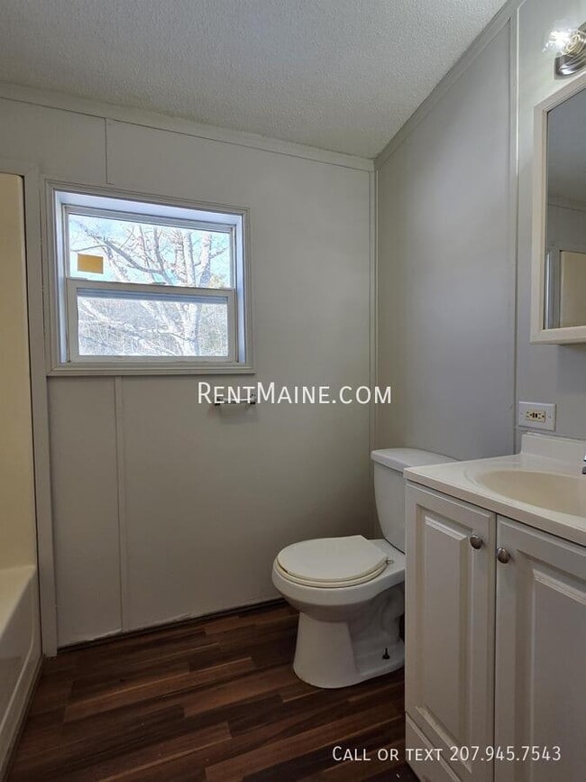 Building Photo - 41 Hatch St