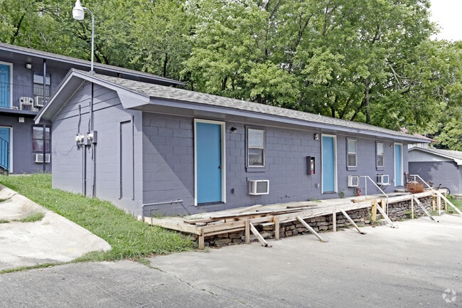 Primary Photo - 258 S Church Ave