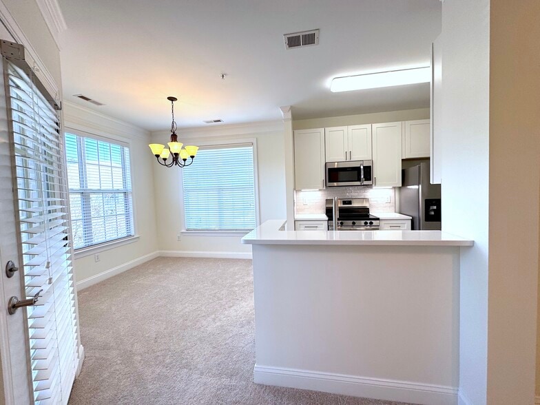 Building Photo - 1331 Arborgate Cir