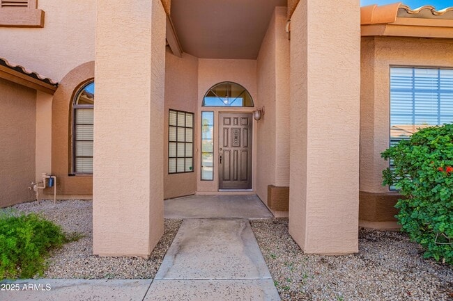 Building Photo - 1517 W Islandia Dr