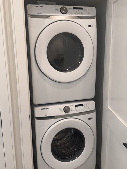 Building Photo - 16 Highgate St