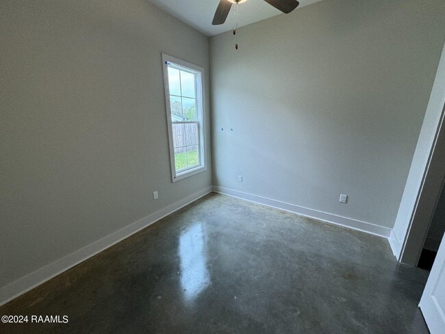 Building Photo - 106 Satsuma Dr