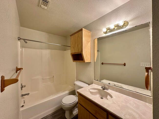 Building Photo - 3803 El Paso Dr
