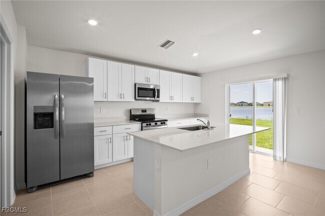 Building Photo - 17633 Paradiso Wy