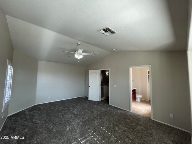 Building Photo - 1605 E Melanie St