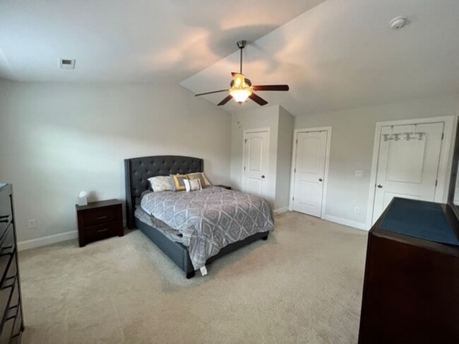 Building Photo - Jonestown Road Area