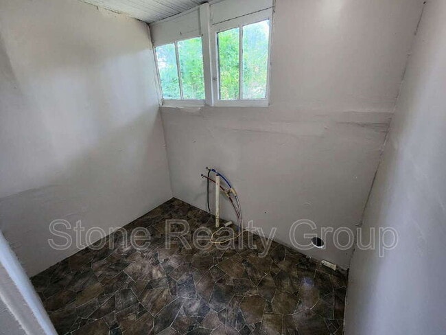 Building Photo - 2118 2nd Ave