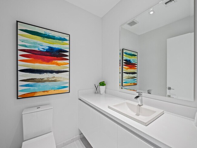 Building Photo - 701 N Fort Lauderdale Beach Blvd