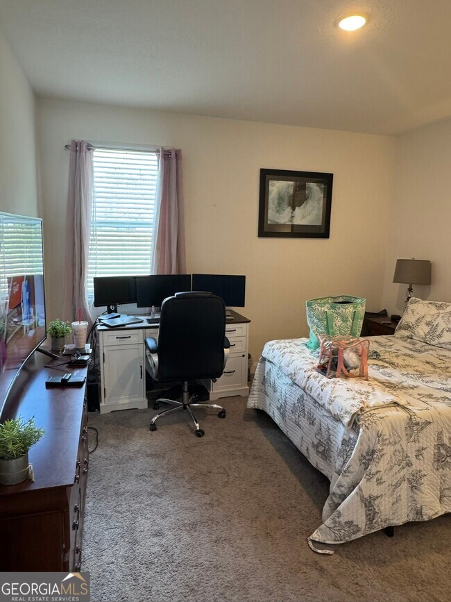 Building Photo - 205 Starboard Ct