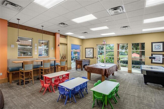 Building Photo - 5521 SW 43rd St