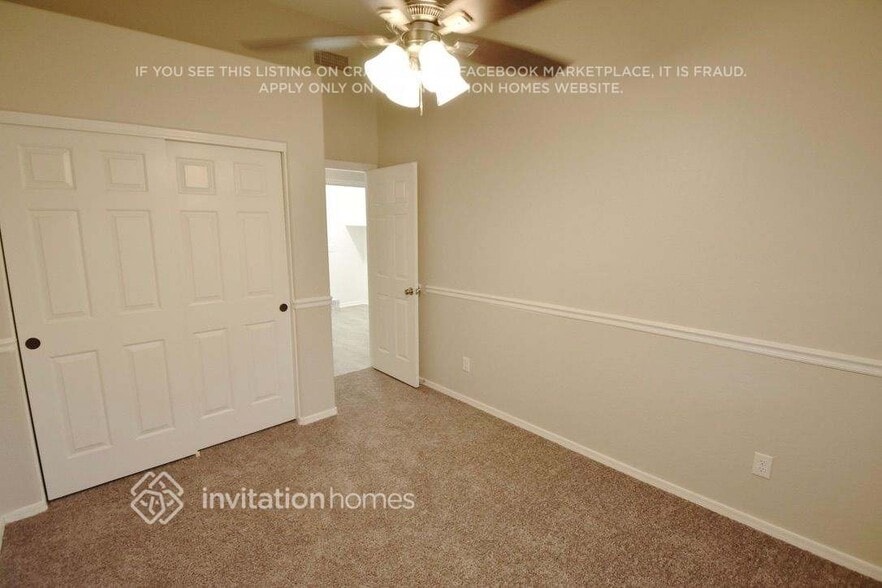 Building Photo - 6928 E Madero Ave