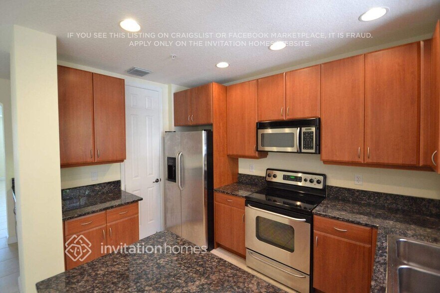 Building Photo - 2513 San Pietro Cir