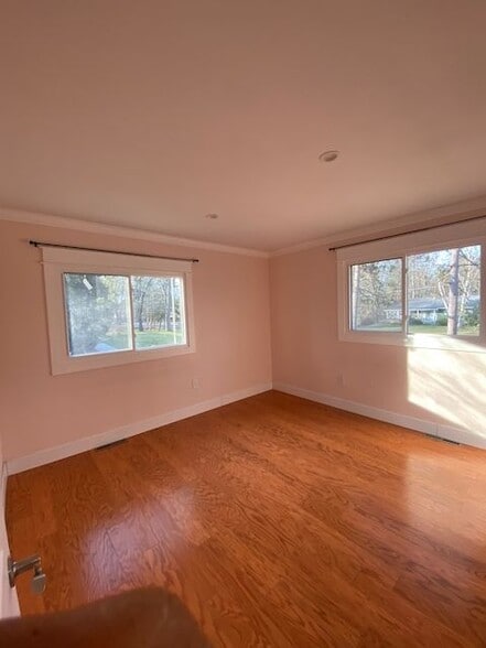 Building Photo - 117 Winston Dr