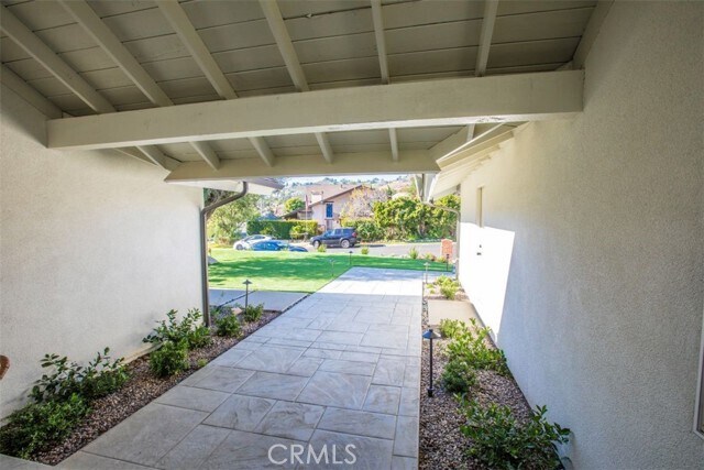 Building Photo - 32052 Via Alicia