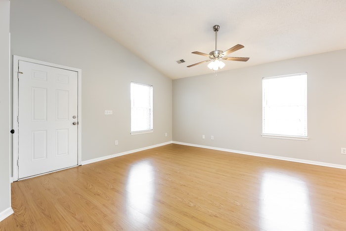 Building Photo - 313 Hampton Ridge Dr