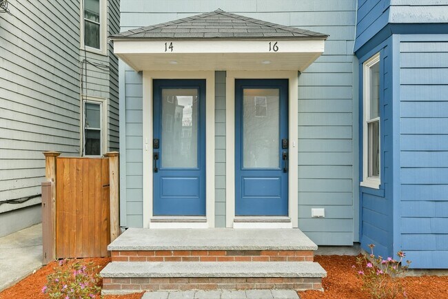 Building Photo - 14-16-16 Newport St