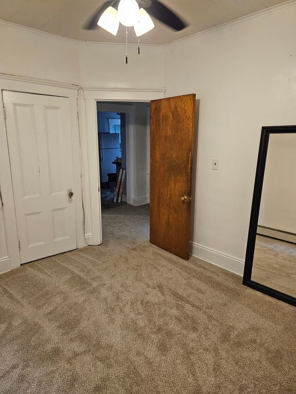 Building Photo - 34 Elmwood Pl