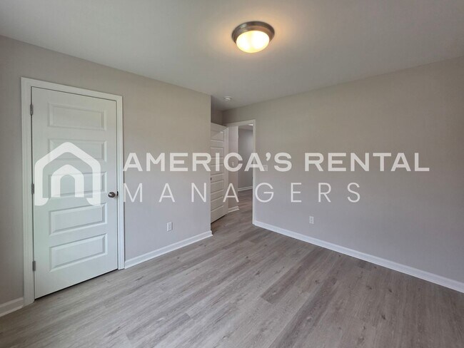 Building Photo - 10304 Bramlett Way