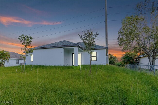 Building Photo - 2221 Tropicana Parkway W