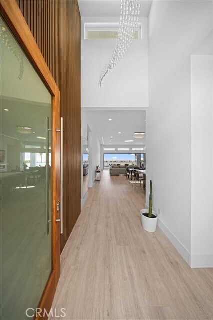 Building Photo - 1270 W Chase Dr