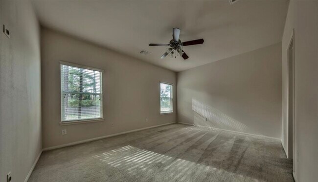 Building Photo - 18 Milepost Ct