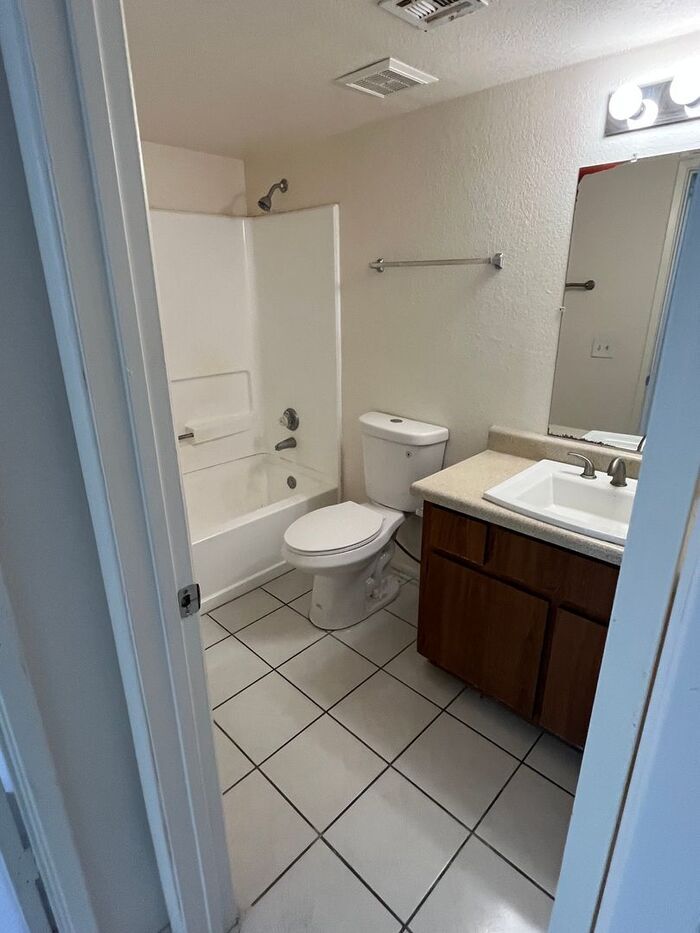 Building Photo - 1201 S McClintock Dr