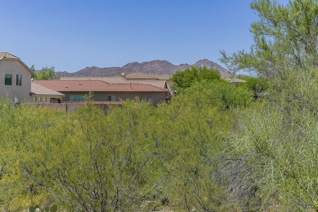 Building Photo - Spacious Oro Valley 4-Bedroom Rental with ...