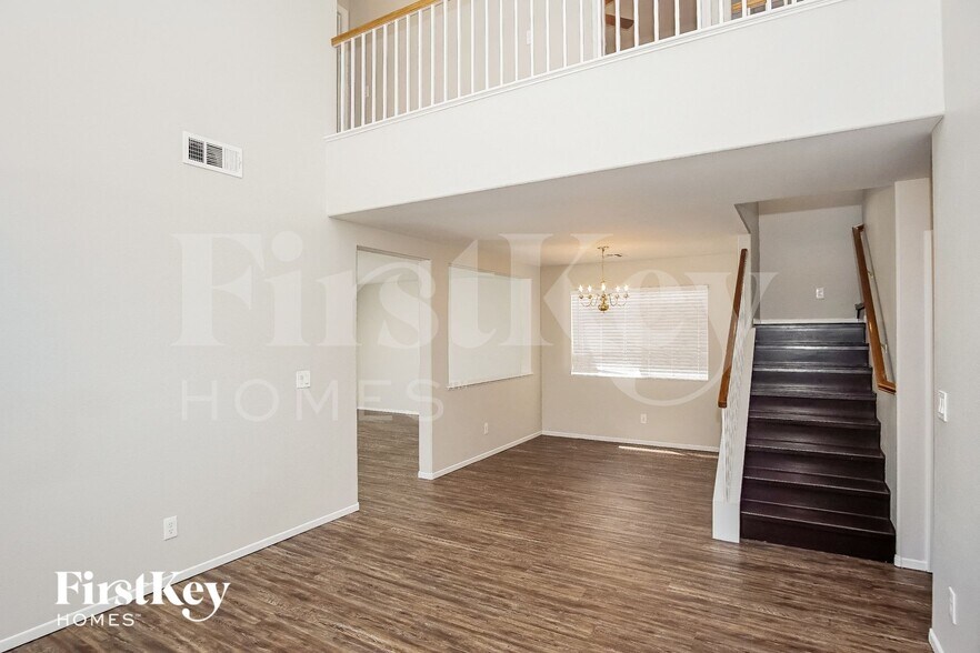 Building Photo - 9134 Cazador St