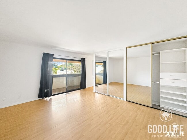 Building Photo - Spacious 4Bd/3Ba Townhome near SDSU Available Now!