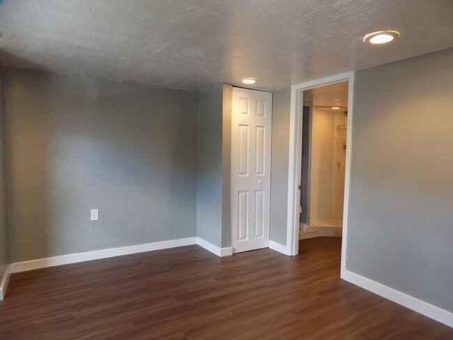 Building Photo - 1 Bedroom 1 Bathroom Apartment For Rent at...