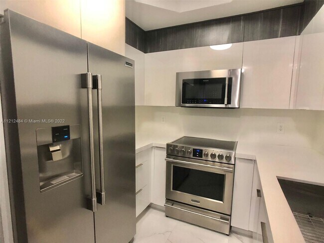 Building Photo - 10668 SW 6th St