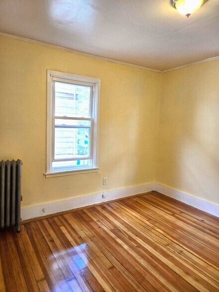 Building Photo - 118 Chad Brown St