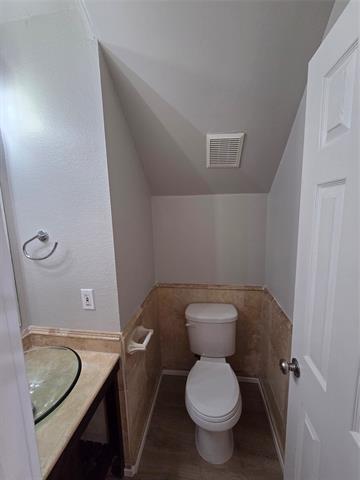 Building Photo - 917 Grasswood Dr