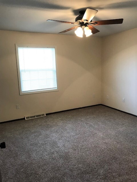 Building Photo - 423 George St