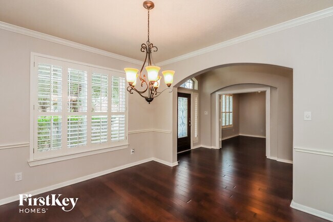 Building Photo - 20715 Pinebrook Hollow Ln
