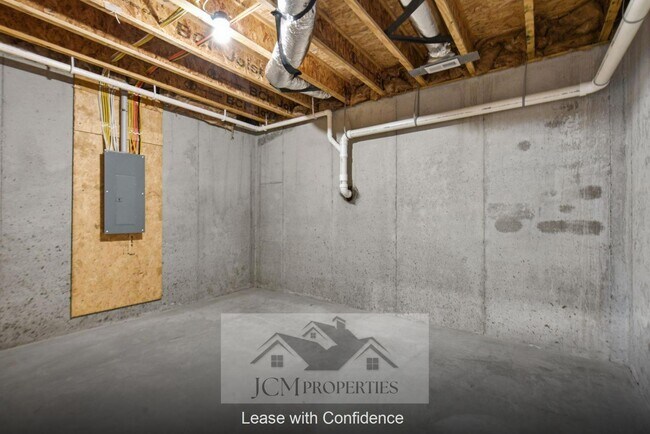 Building Photo - 114 Chickadee Trl