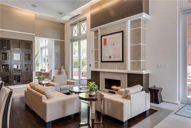 Building Photo - 1820 Peachtree Rd NW