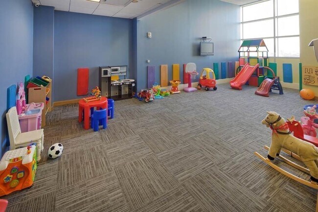 Building Photo - 1 Shore Ln