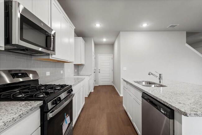 Building Photo - 5004 Sea Salt Dr