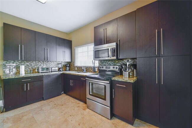 Building Photo - 53 48th Street 0, Miami, FL 33127