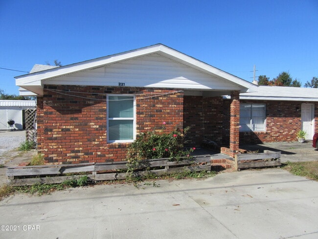 Building Photo - 237 Helen Ave