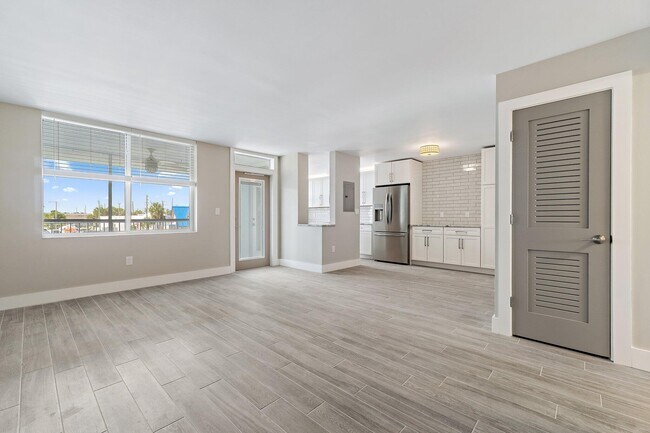 Building Photo - 108 Paradise Harbour Blvd